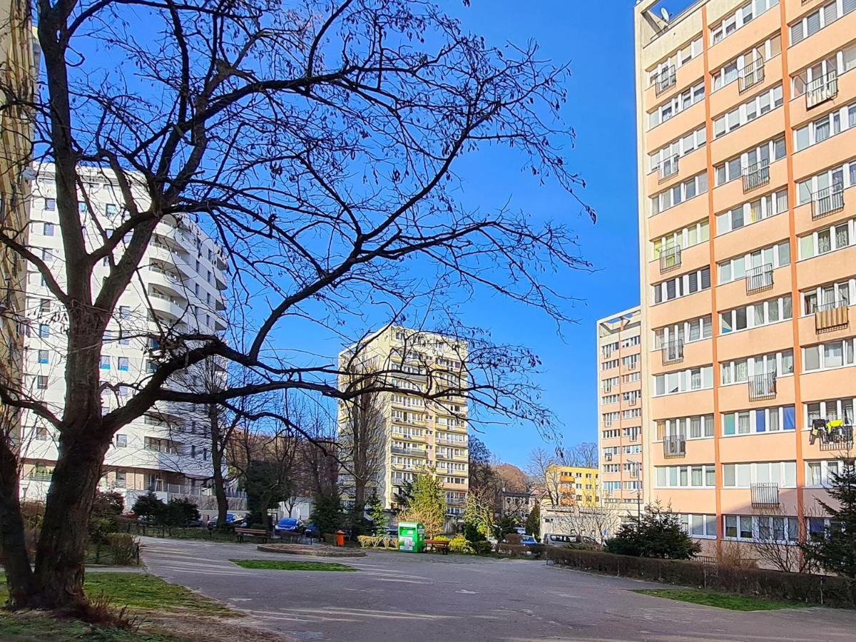 Visit Baltic - Matejki IV Apartment Swinoujscie Bagian luar foto